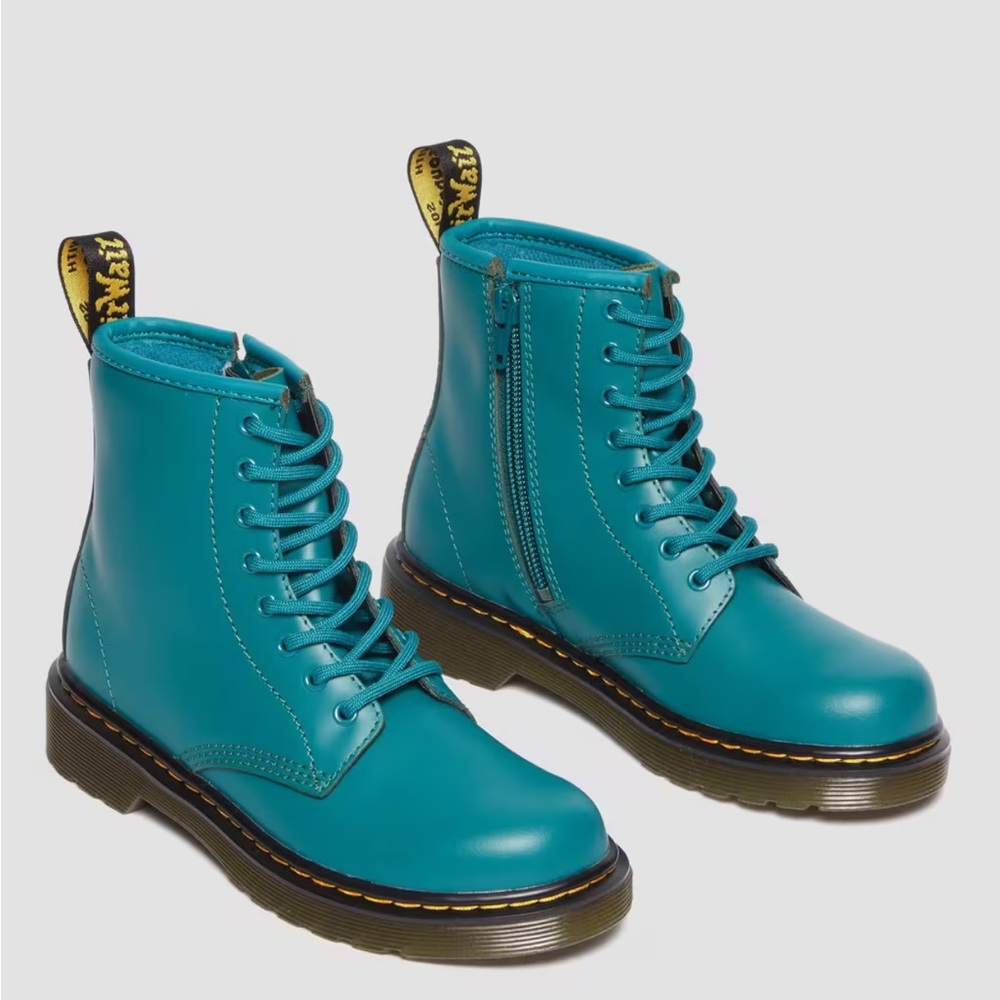 DR. MARTENS JUNIOR 1460 LEATHER LACE UP BOOTS